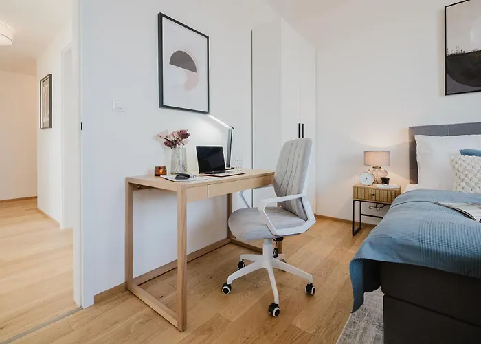 Days - With Garage And Balcony Near Center * Praag