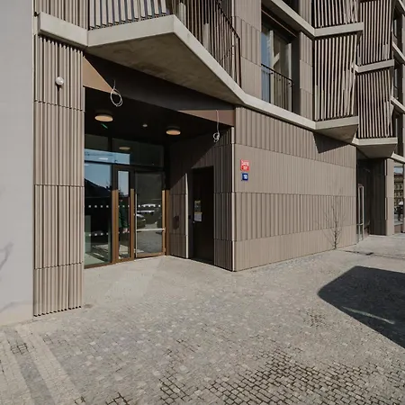 Appartement Days - With Garage And Balcony Near Center
